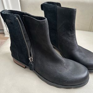 NEW!!! Sorel Emily Bootie size 9 - women’s - black leather. Never worn.